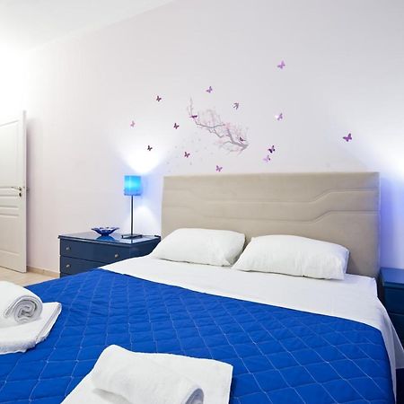 Athina Apartment Delfi Esterno foto